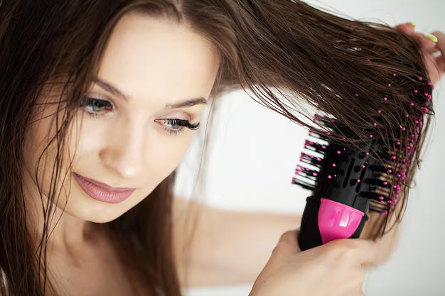Comment faire un brushing parfait sans aller chez le coiffeur